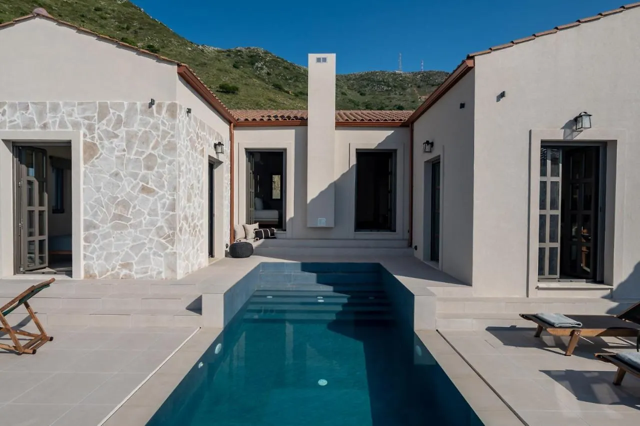 J&C Luxury Villa Asos
